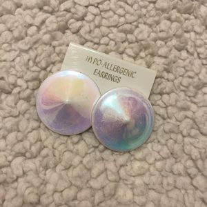 Round, Pointed Earrings